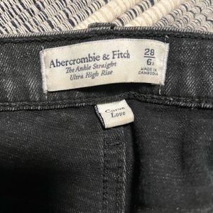 Ankle straight ultra high rise abercrombie jeans size 28 curve love